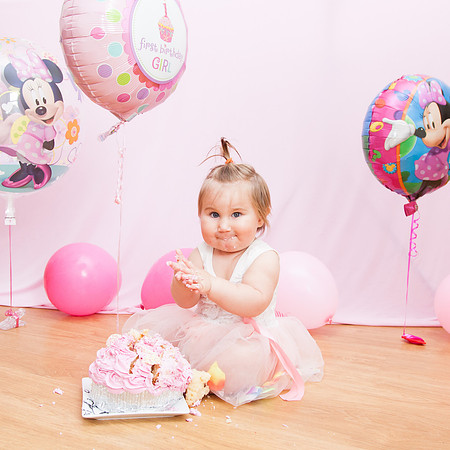 Maisie-Rose Cake Smash