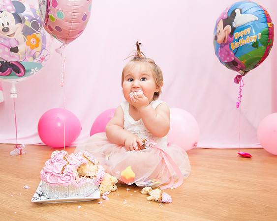 Maisie-Rose Cake Smash