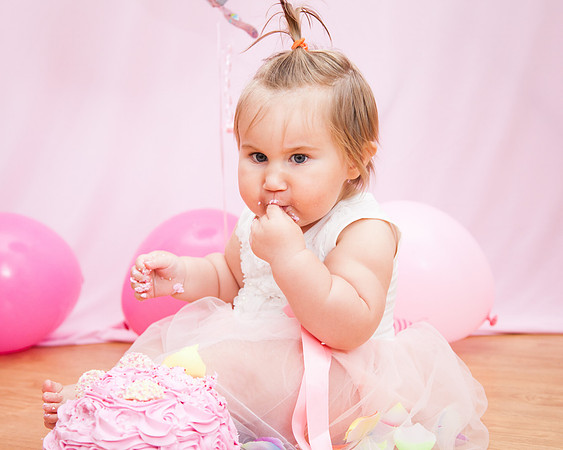 Maisie-Rose Cake Smash