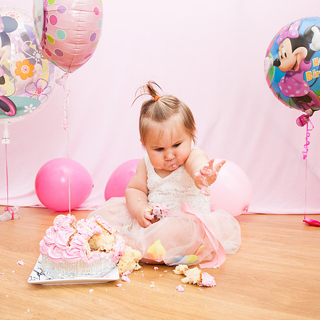 Maisie-Rose Cake Smash